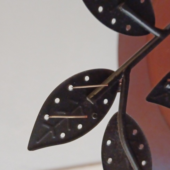 Womans Penguin Silver Adorable Earrings Well Made - Picture 3 of 3